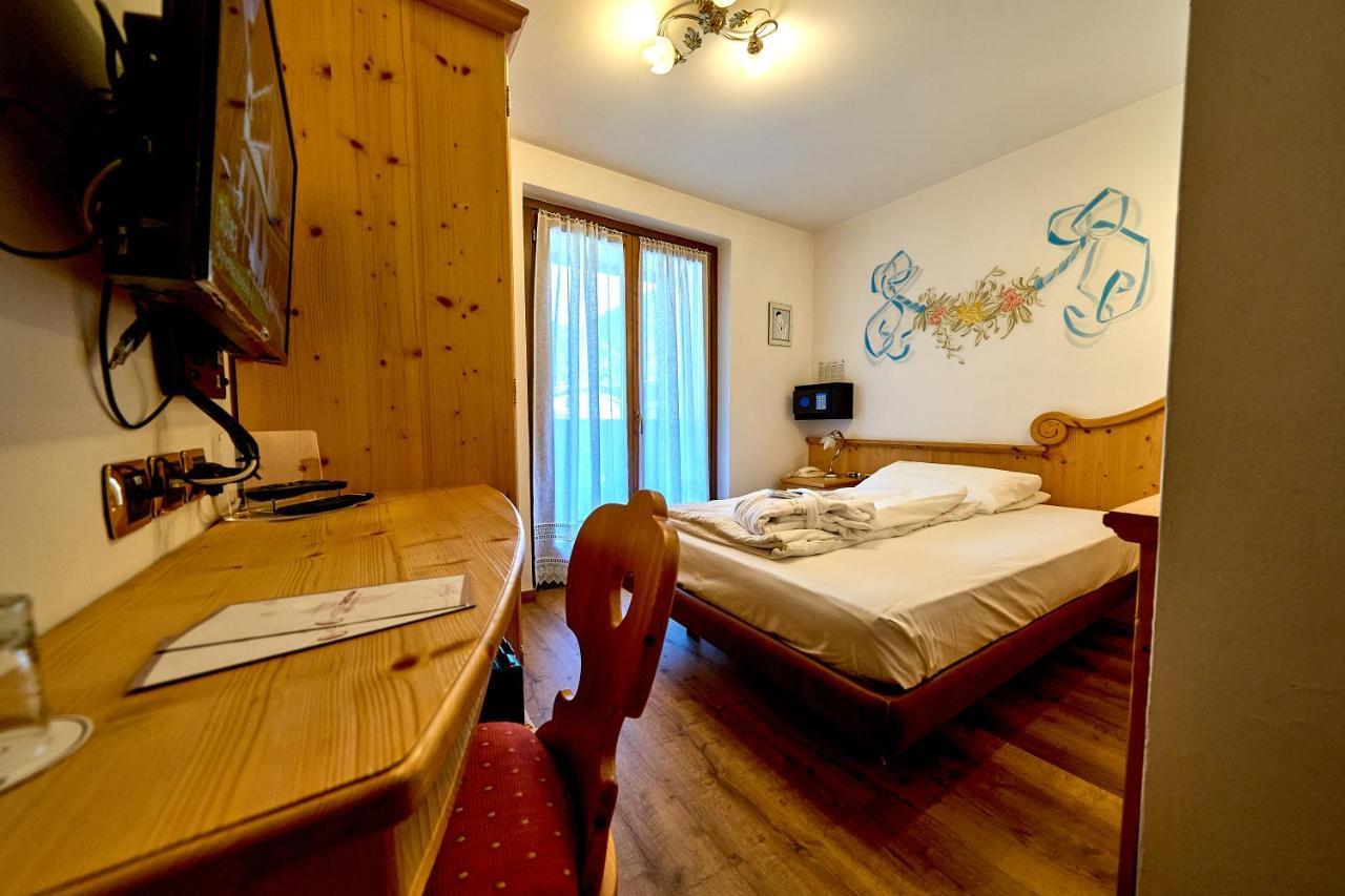 Hotel Cristina Пинцоло Экстерьер фото