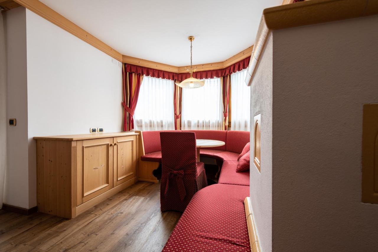 Hotel Cristina Пинцоло Экстерьер фото