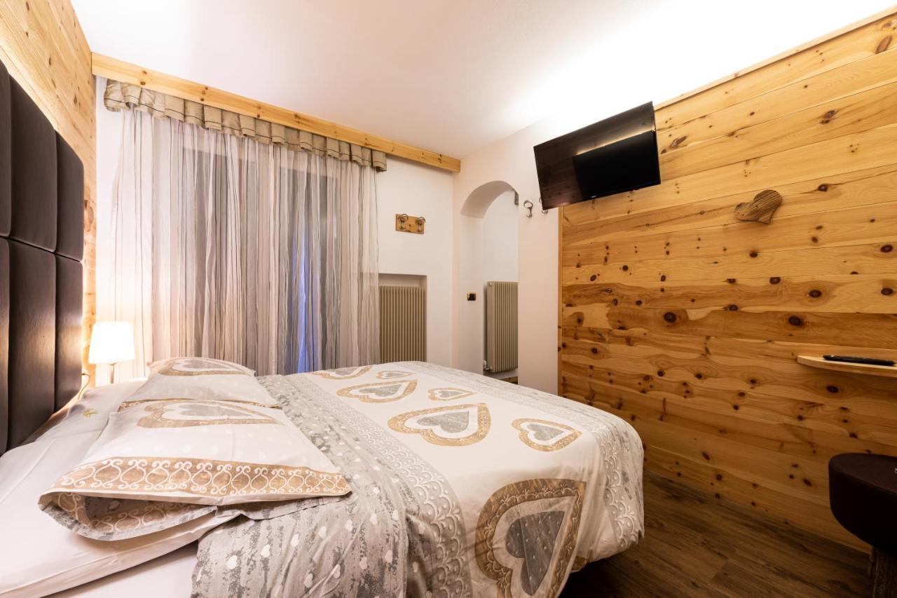 Hotel Cristina Пинцоло Экстерьер фото