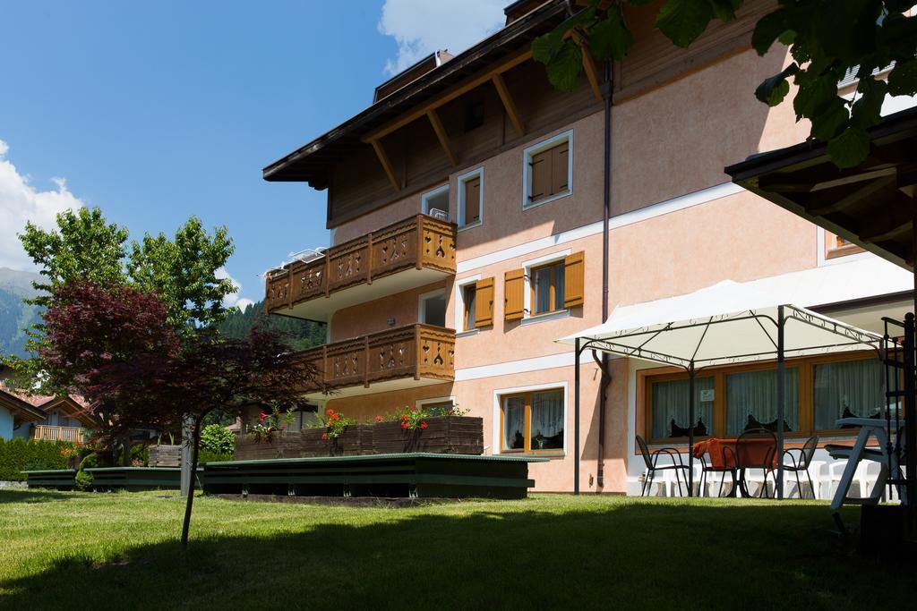 Hotel Cristina Пинцоло Экстерьер фото